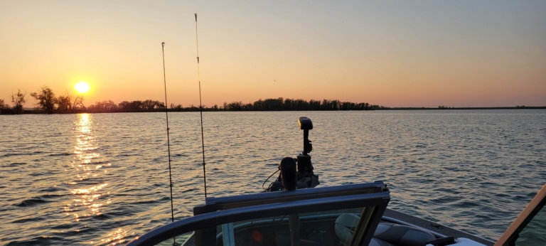 Boating on Whitney Lake